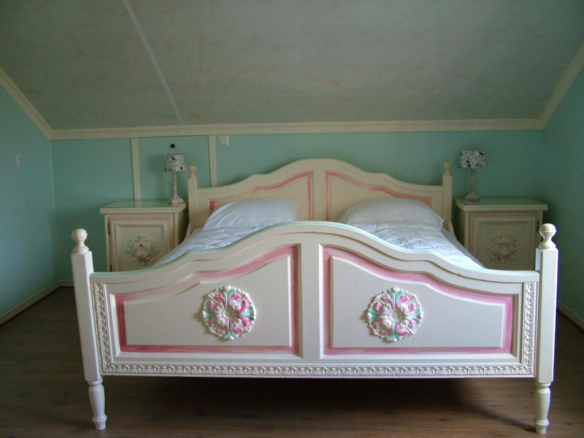 B&B Elbahof, Goed En Goedkoop! Hem Exterior photo